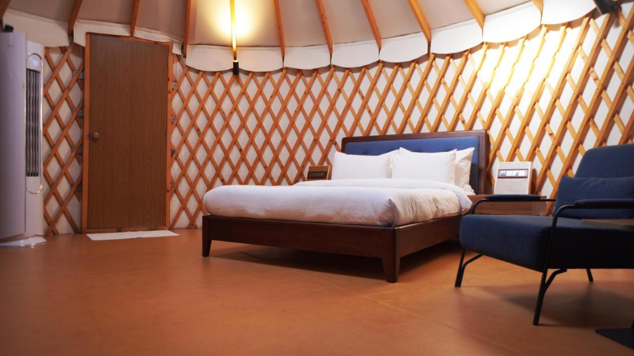 Shanti Resorts Valsad Екстериор снимка